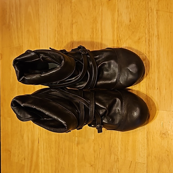 GLO jeans Shoes Glo Jeans Boots Poshmark